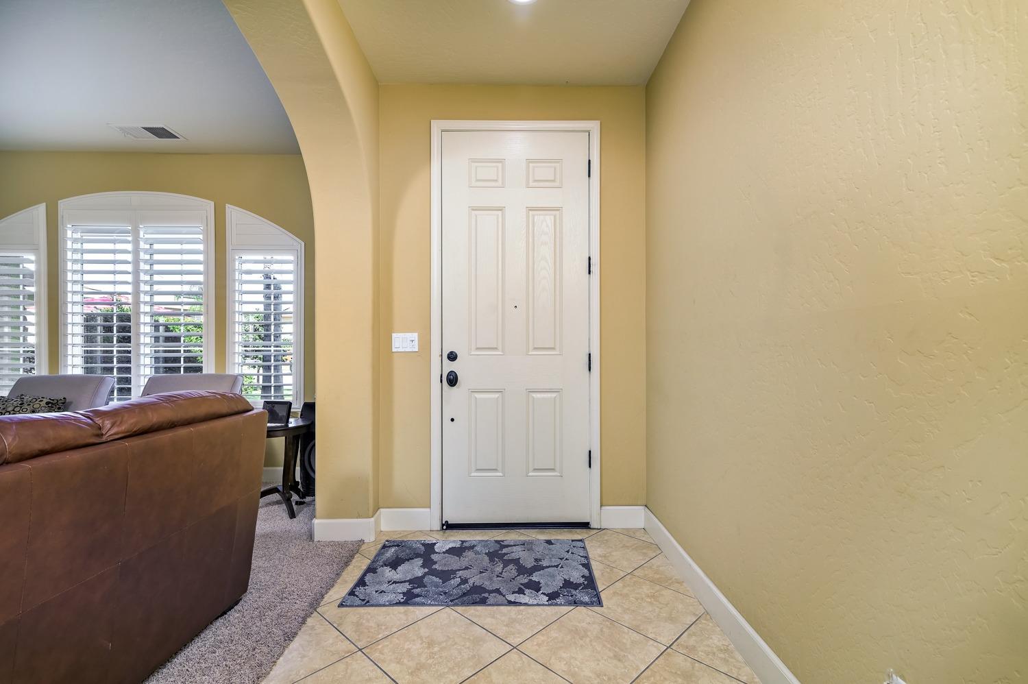 7263 E Redlands Ave, Fresno, CA 93737