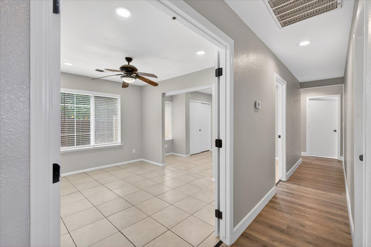 1181 N Matthew Ave, Farmersville, CA 93223