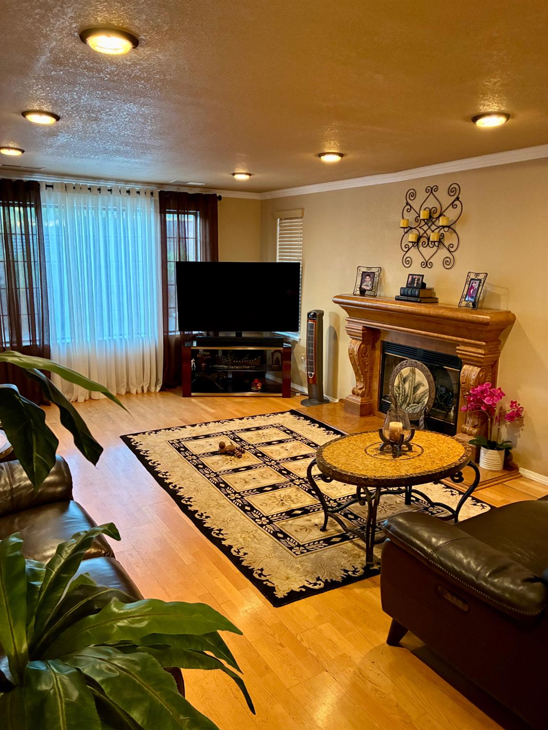 3617 E Fairmont Ave, Fresno, CA 93726