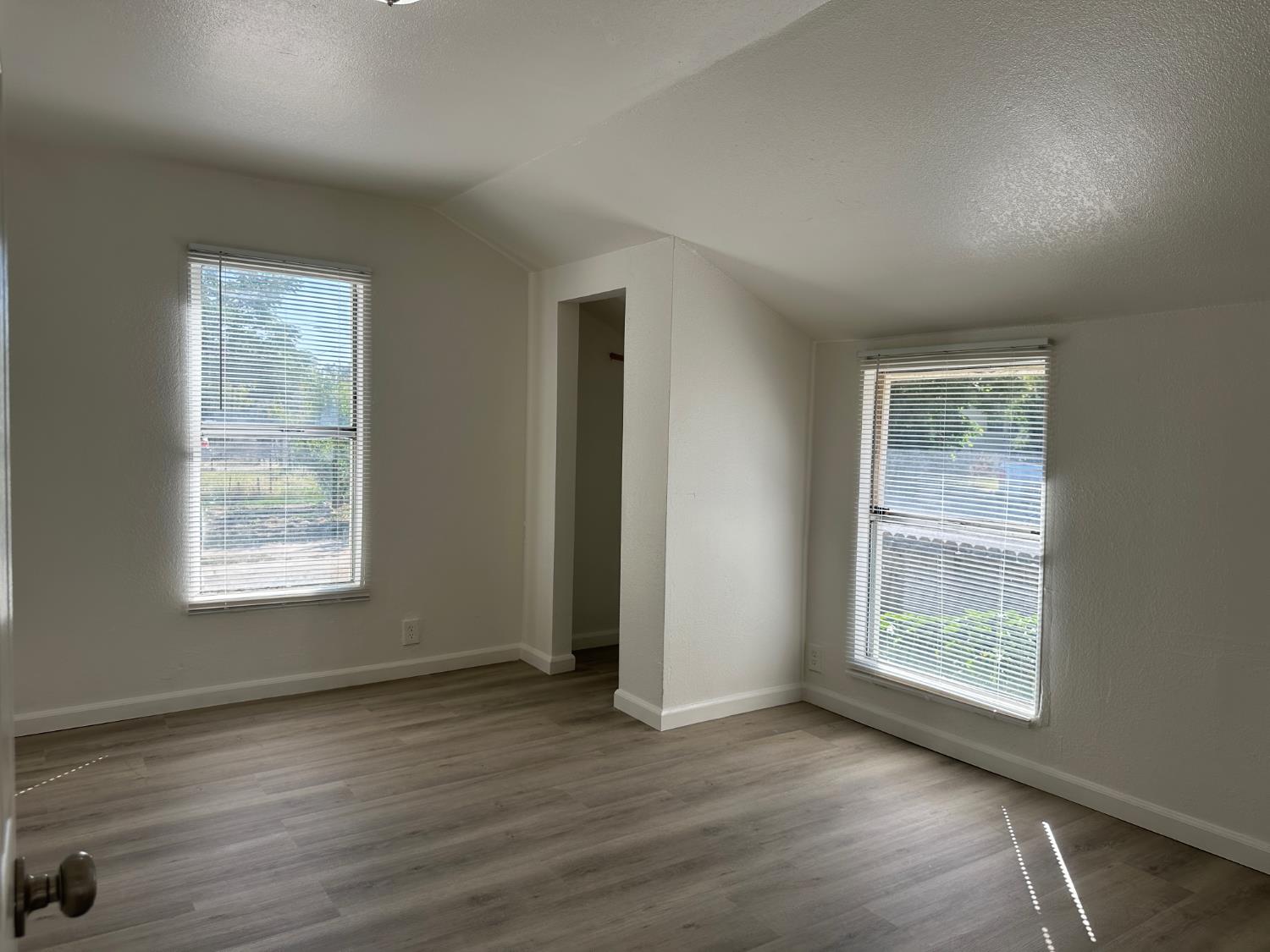 809 Washington Ave, Madera, CA 93638