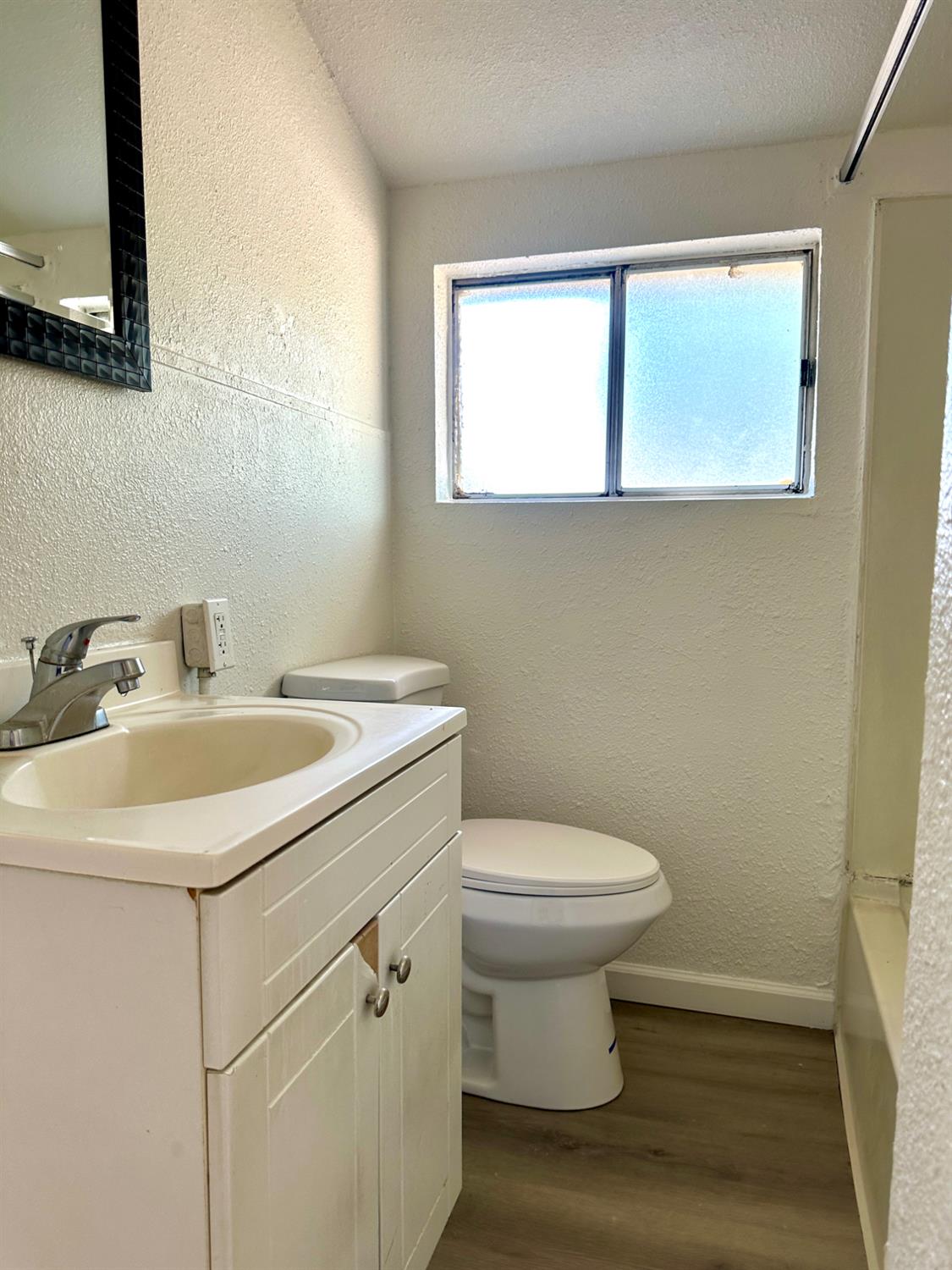809 Washington Ave, Madera, CA 93638