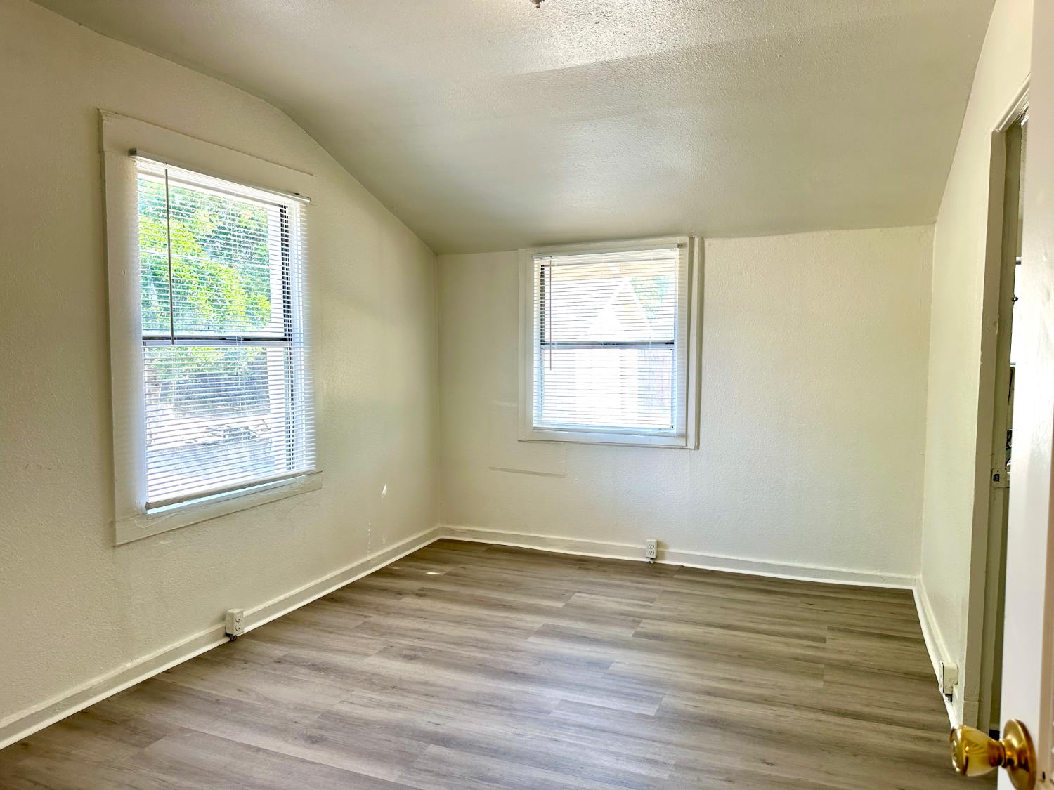 809 Washington Ave, Madera, CA 93638
