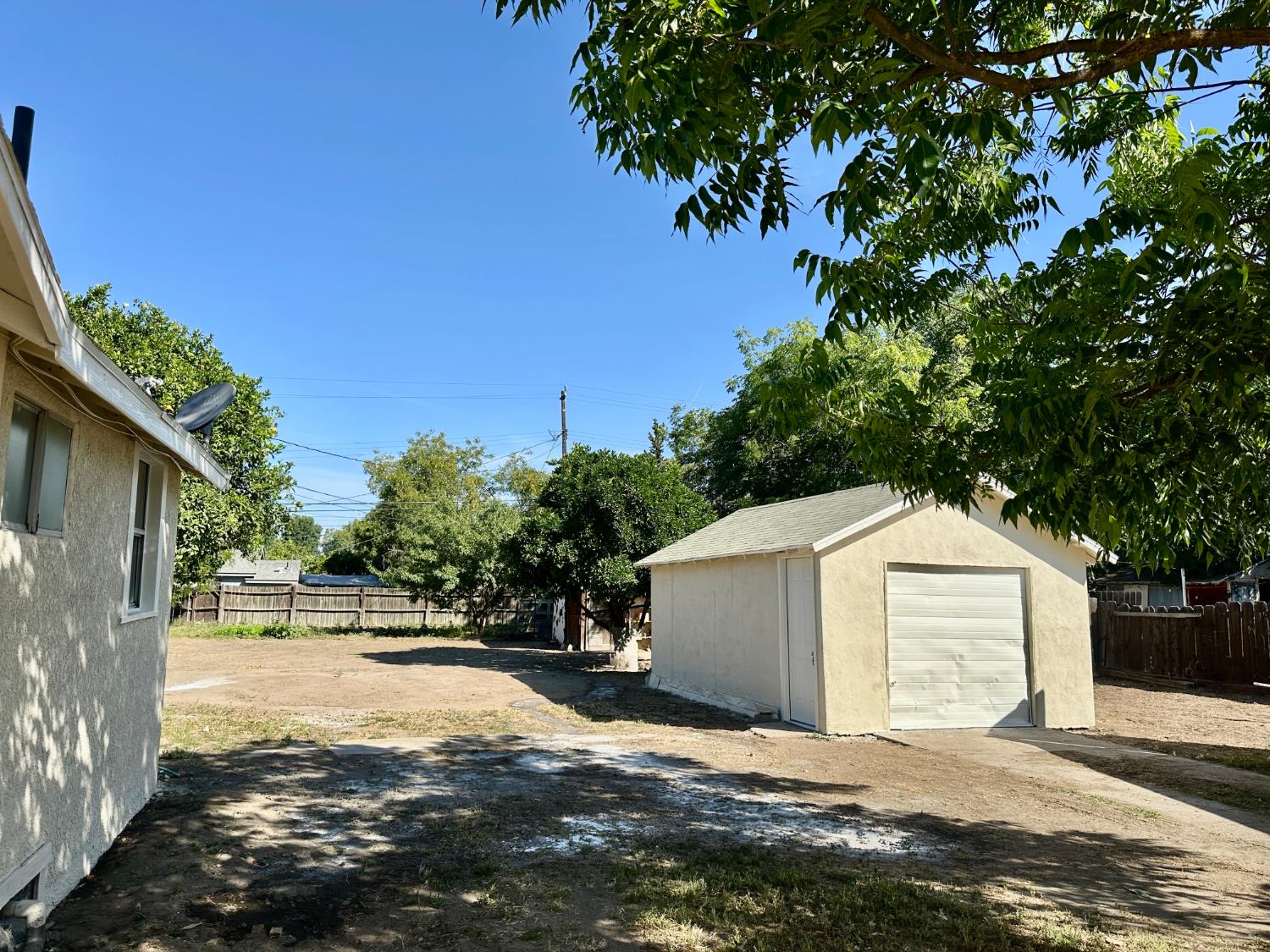 809 Washington Ave, Madera, CA 93638