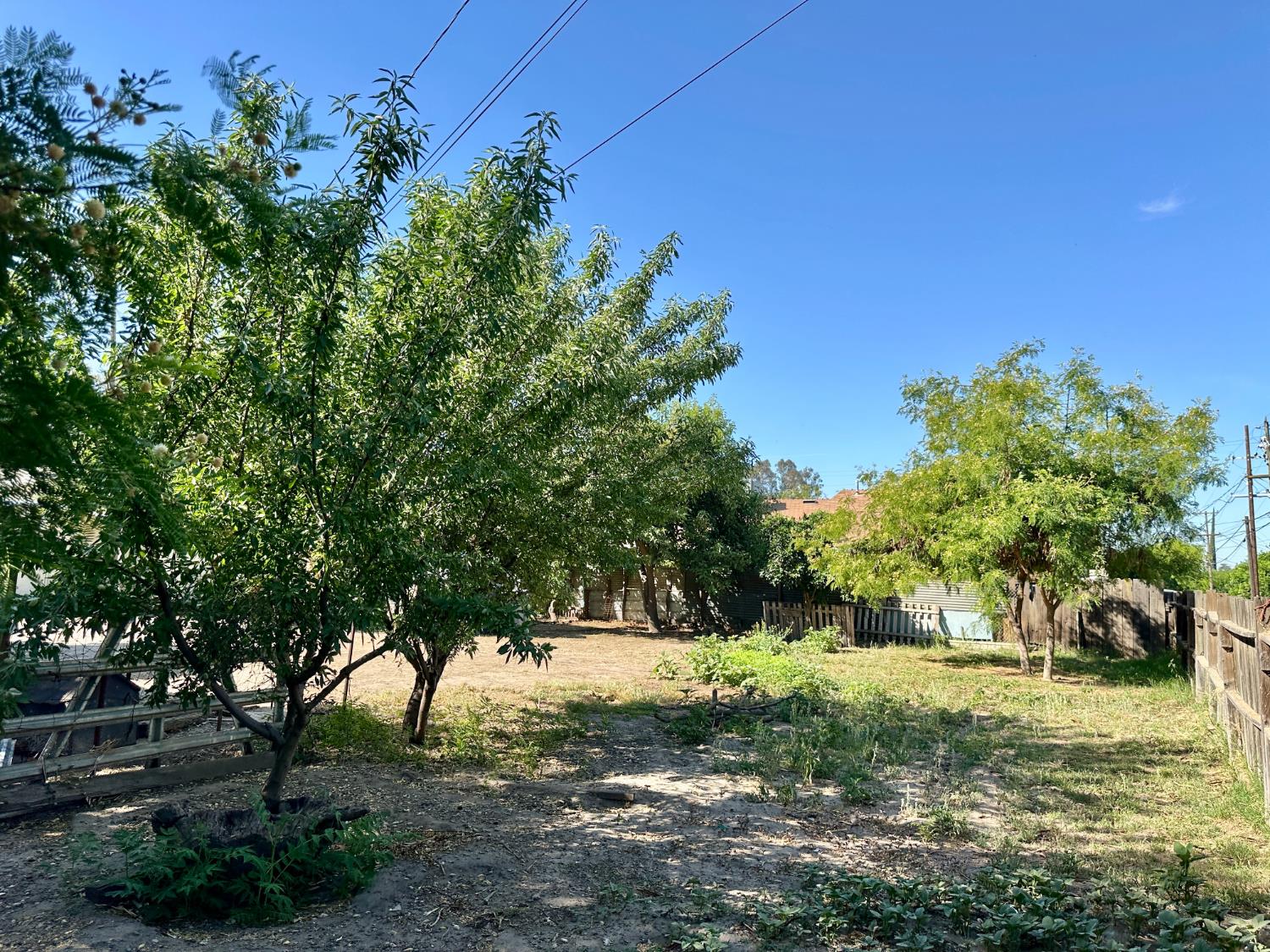 809 Washington Ave, Madera, CA 93638