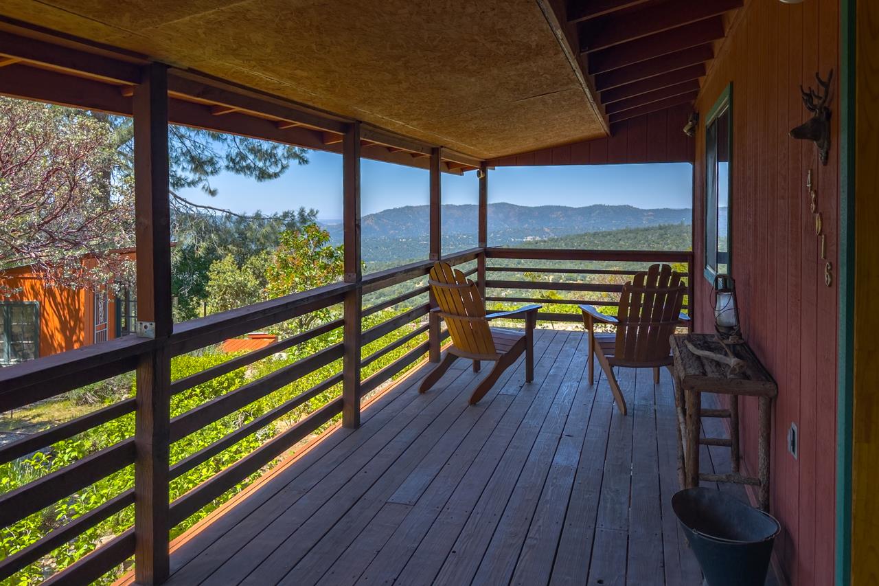 43016 Sunshine Mountain Rd, Oakhurst, CA 93644