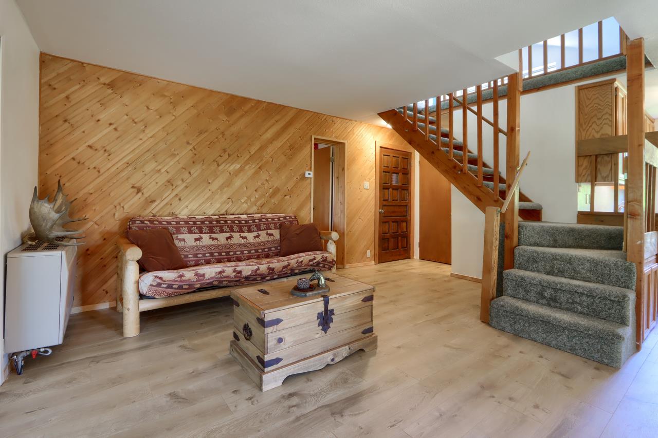 43016 Sunshine Mountain Rd, Oakhurst, CA 93644
