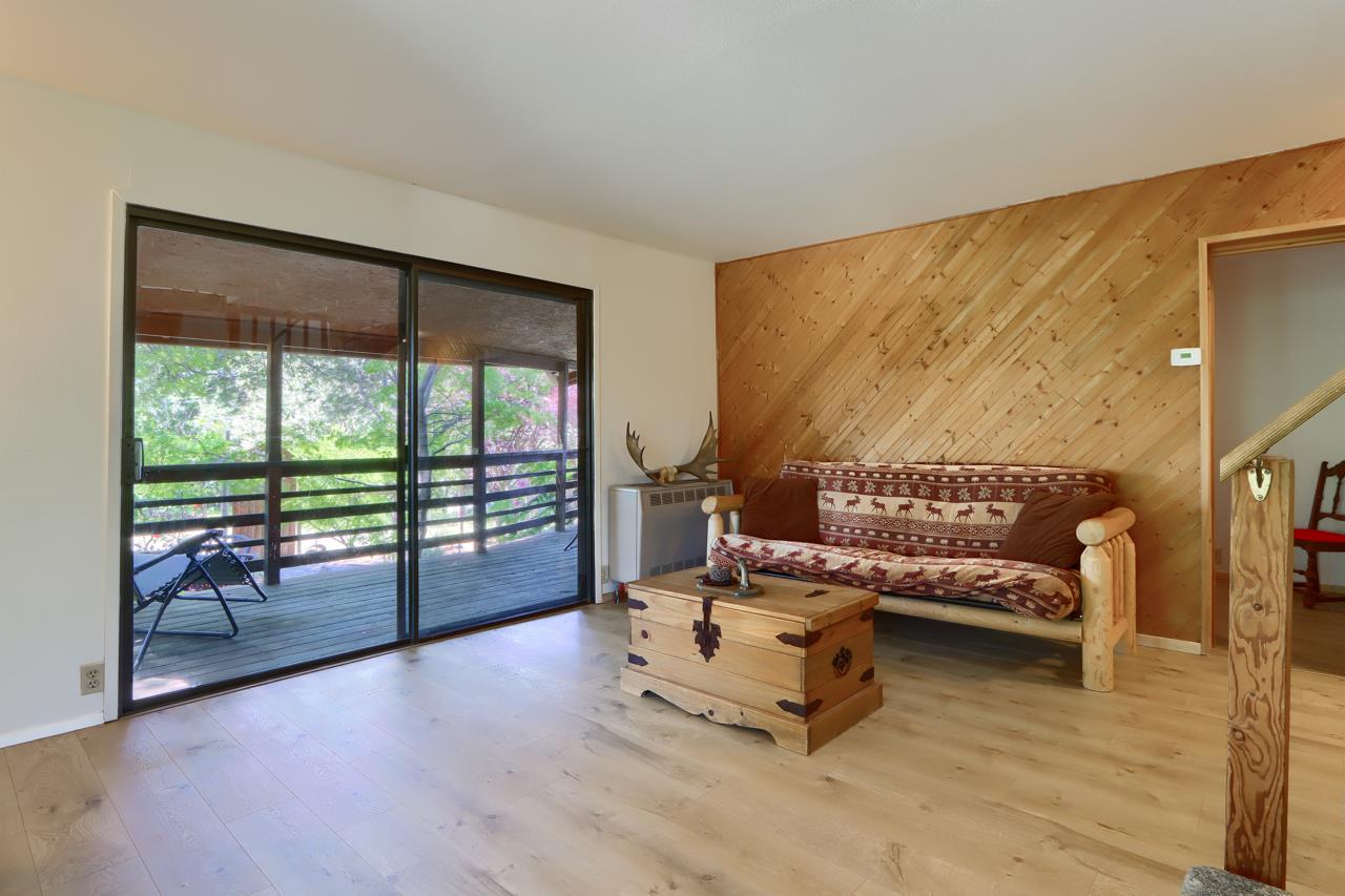 43016 Sunshine Mountain Rd, Oakhurst, CA 93644