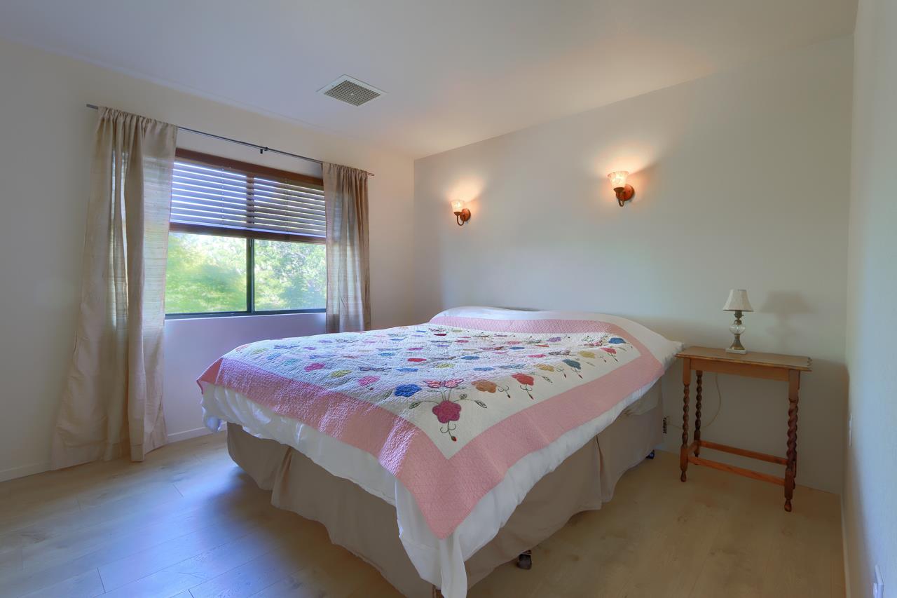 43016 Sunshine Mountain Rd, Oakhurst, CA 93644