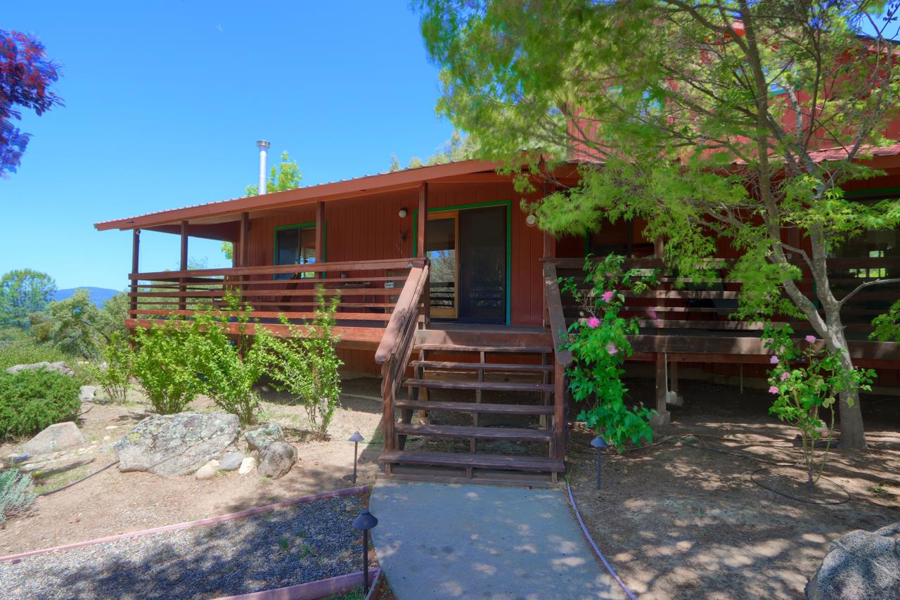 43016 Sunshine Mountain Rd, Oakhurst, CA 93644