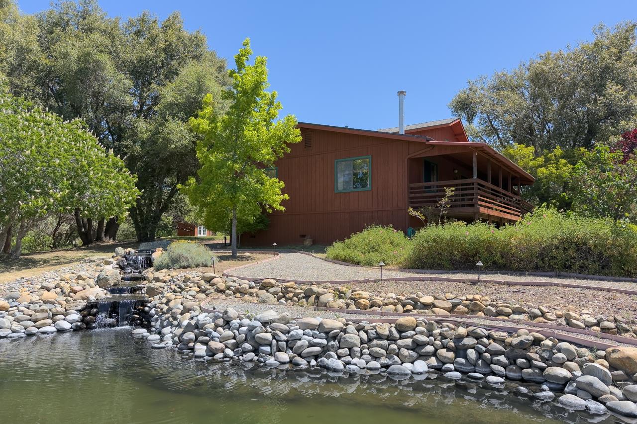43016 Sunshine Mountain Rd, Oakhurst, CA 93644