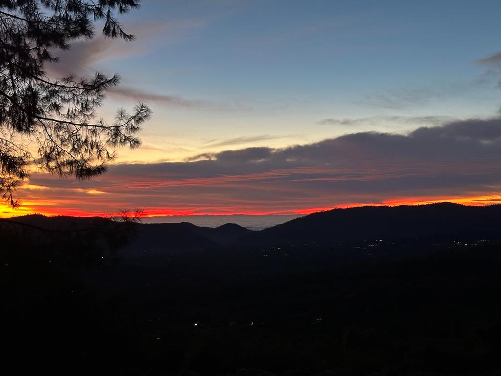 43016 Sunshine Mountain Rd, Oakhurst, CA 93644
