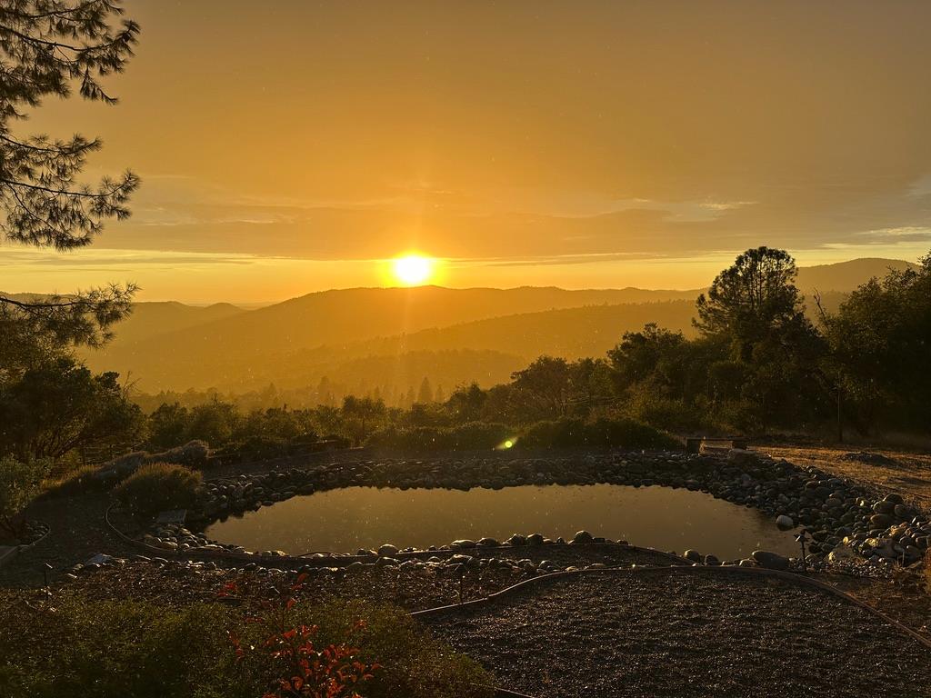 43016 Sunshine Mountain Rd, Oakhurst, CA 93644