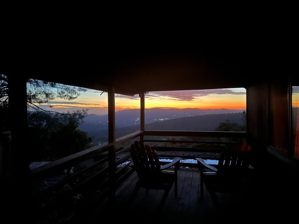 43016 Sunshine Mountain Rd, Oakhurst, CA 93644