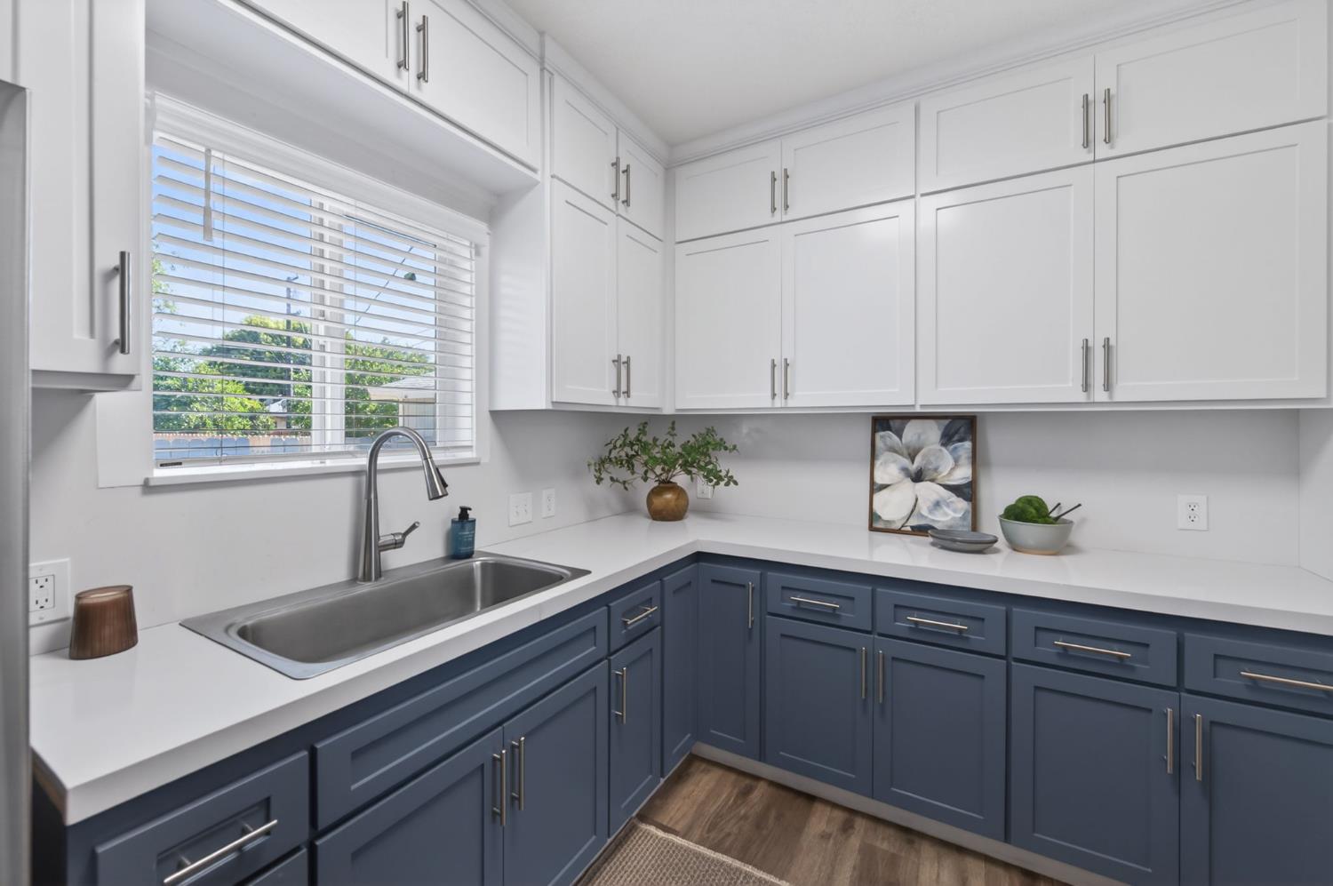 1348 Union St, Kingsburg, CA 93631