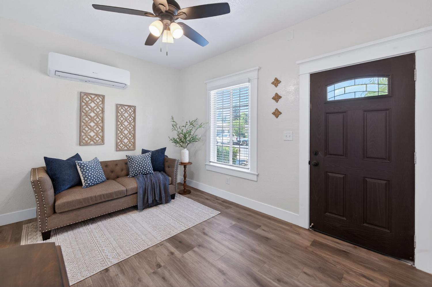 1348 Union St, Kingsburg, CA 93631