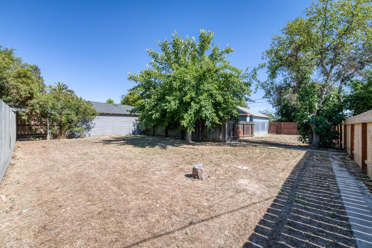 1348 Union St, Kingsburg, CA 93631