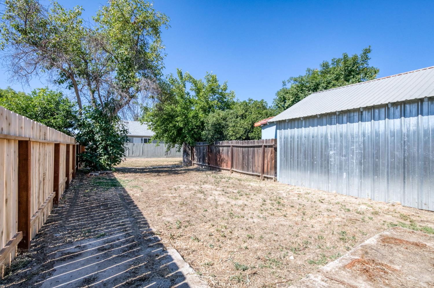 1348 Union St, Kingsburg, CA 93631