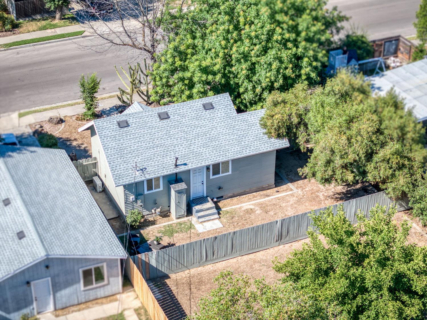 1348 Union St, Kingsburg, CA 93631