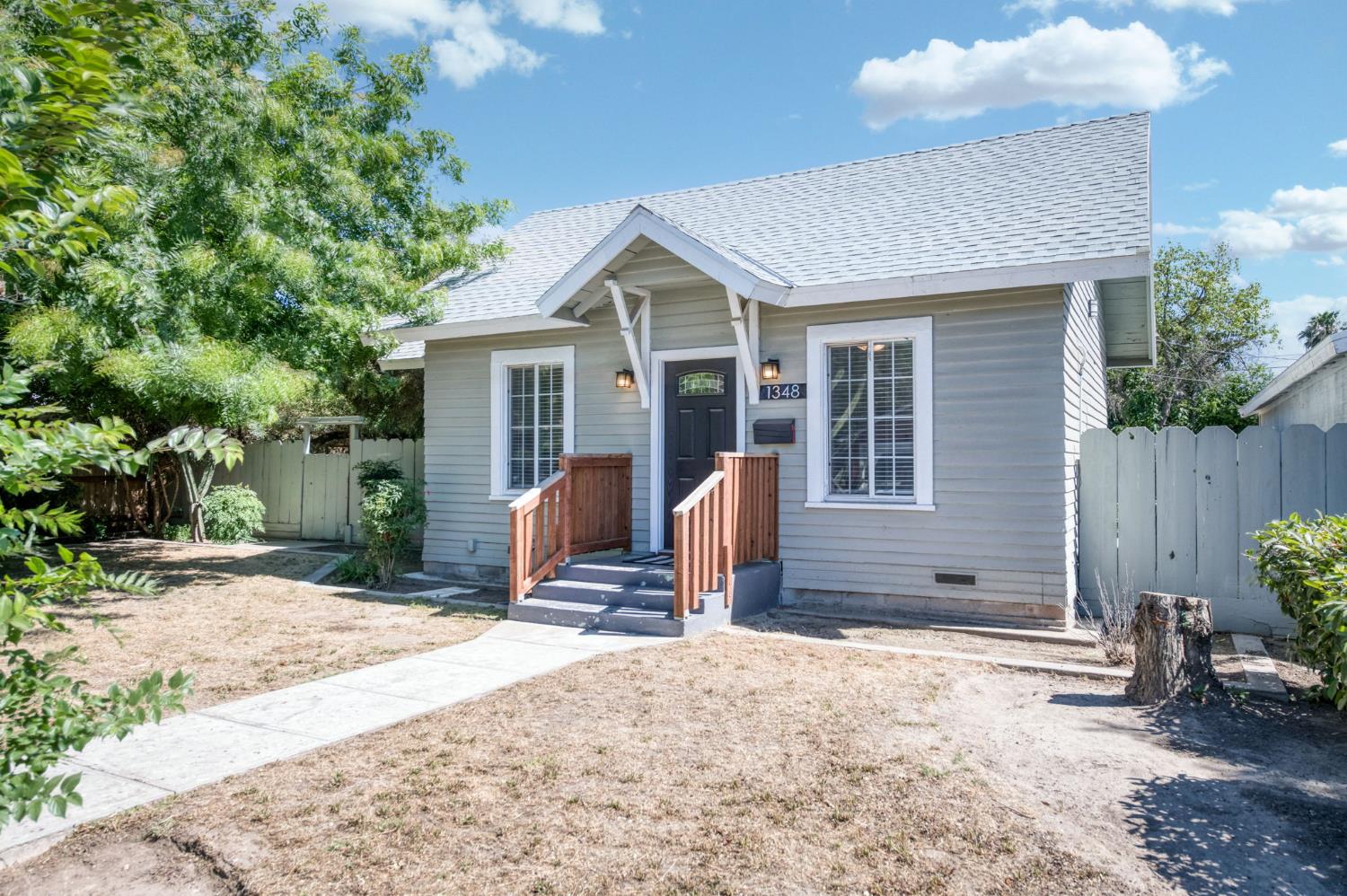 1348 Union St, Kingsburg, CA 93631