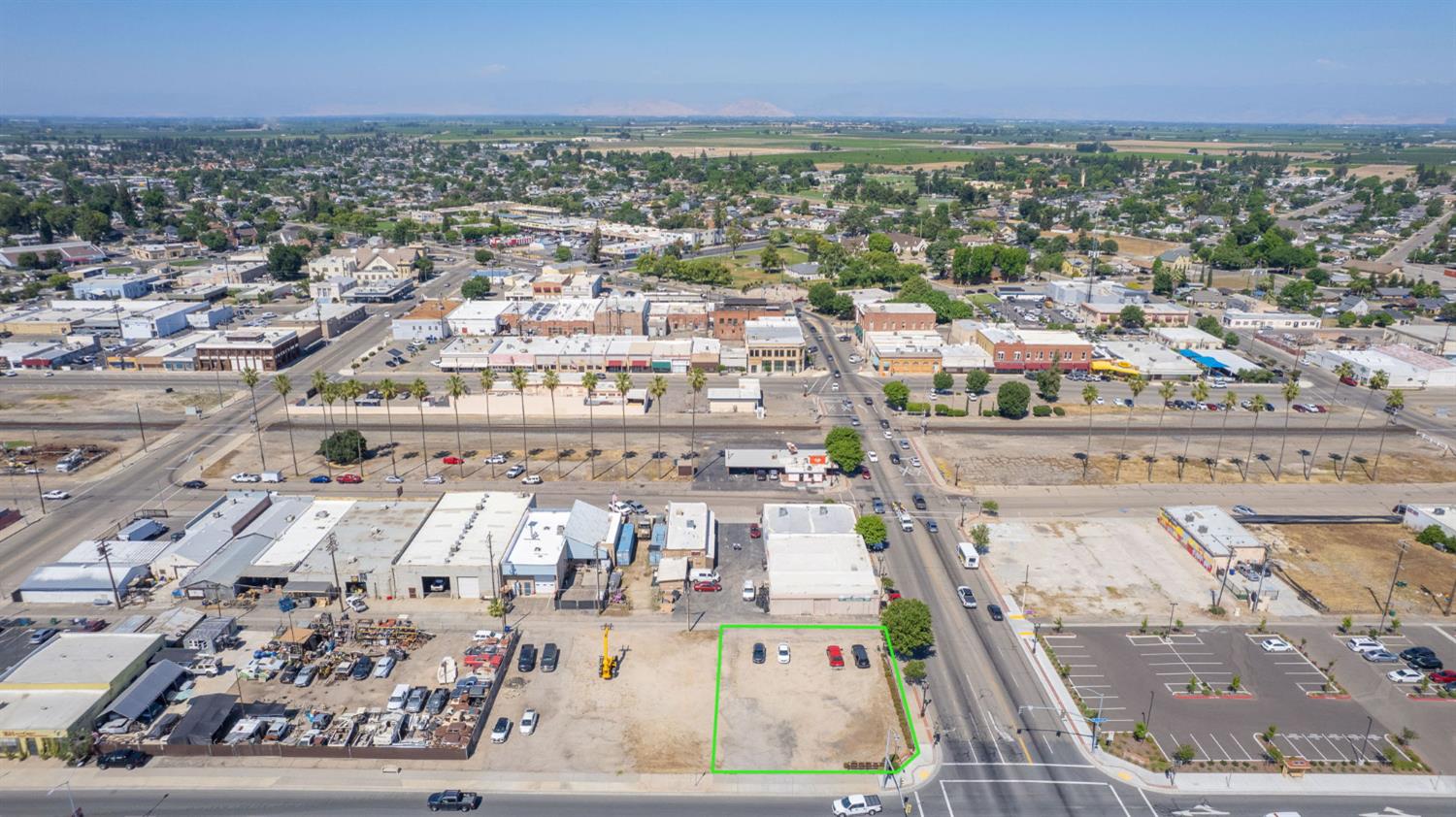 1906 Whitson St, Selma, CA 93662