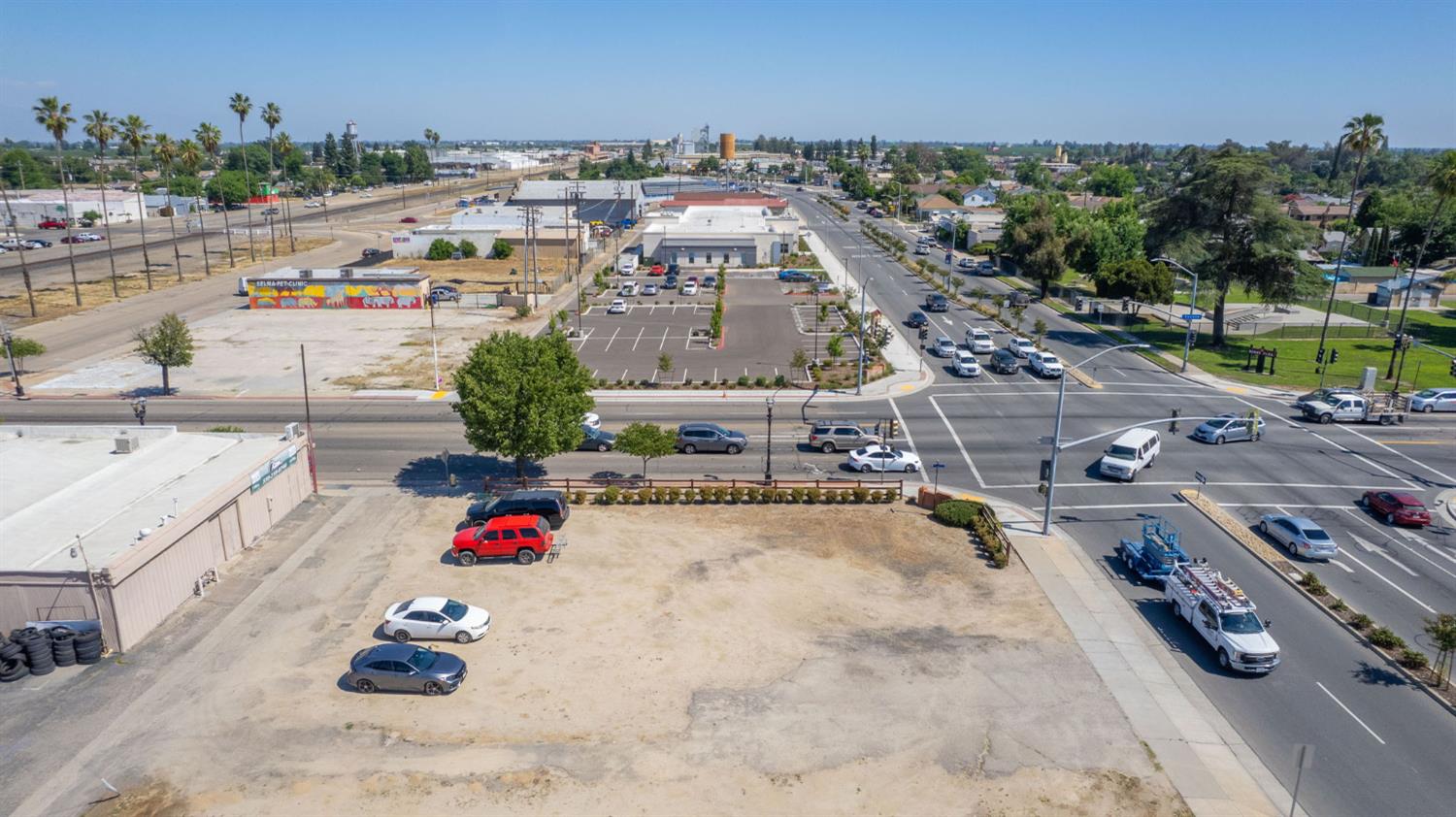 1906 Whitson St, Selma, CA 93662