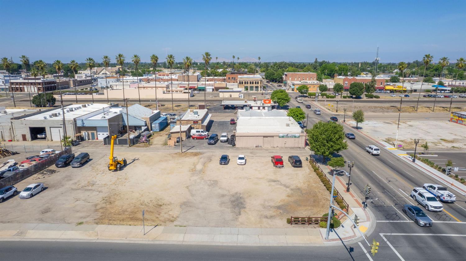 1906 Whitson St, Selma, CA 93662