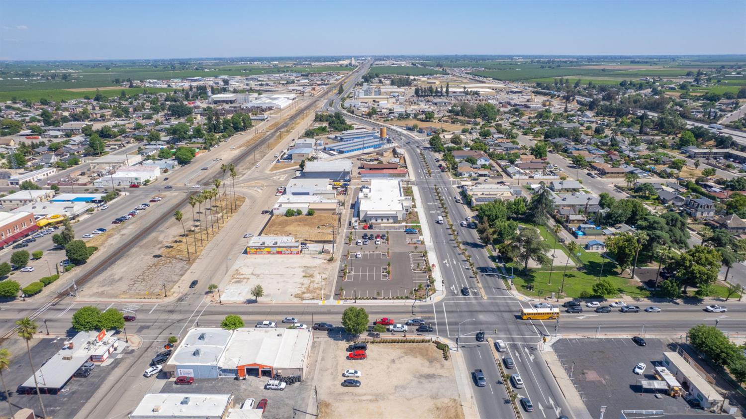 1906 Whitson St, Selma, CA 93662