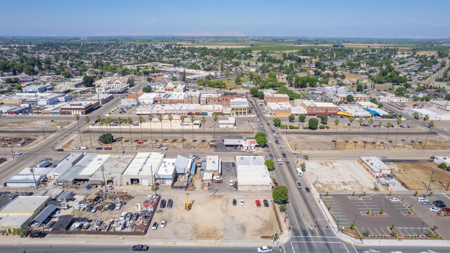 1906 Whitson St, Selma, CA 93662