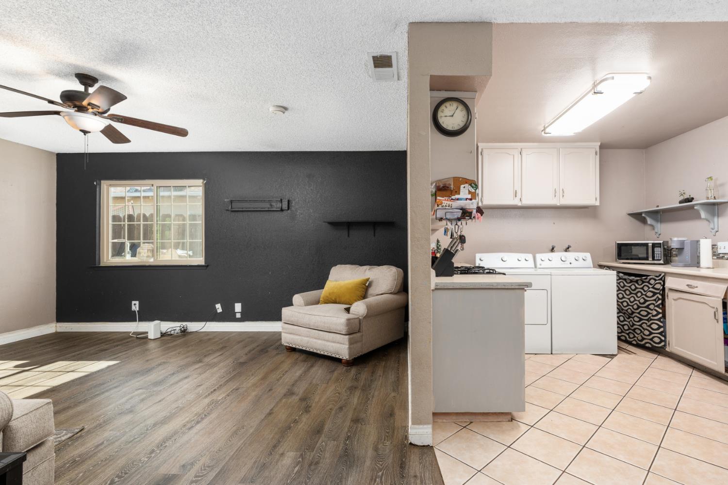 1014 W Michigan Ave, Fresno, CA 93705