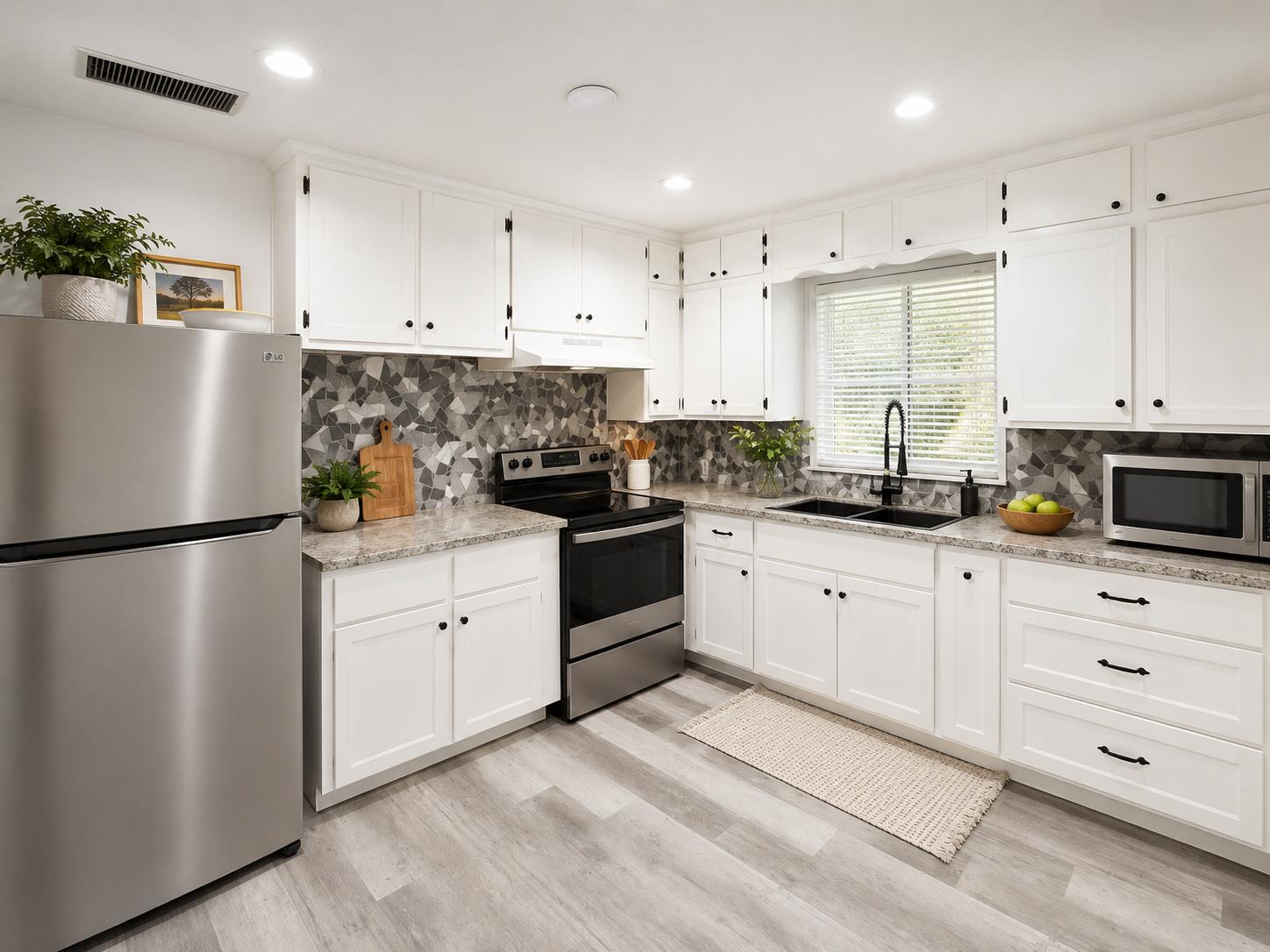 2846 Cedar, Fresno, CA 93703