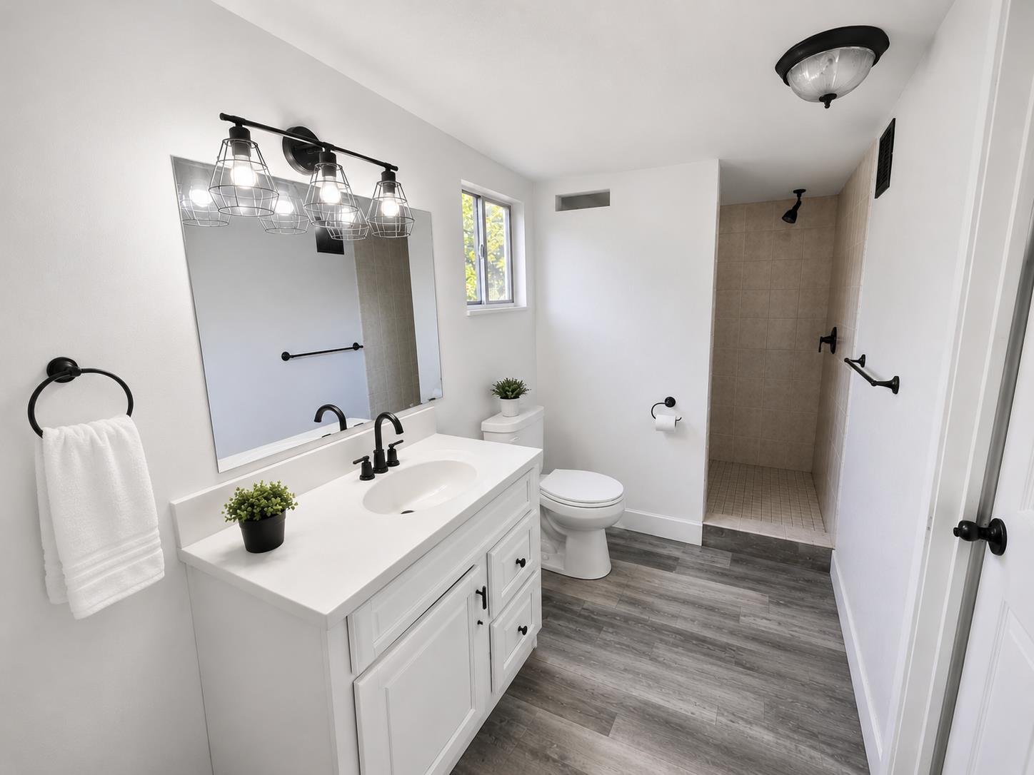 2846 Cedar, Fresno, CA 93703