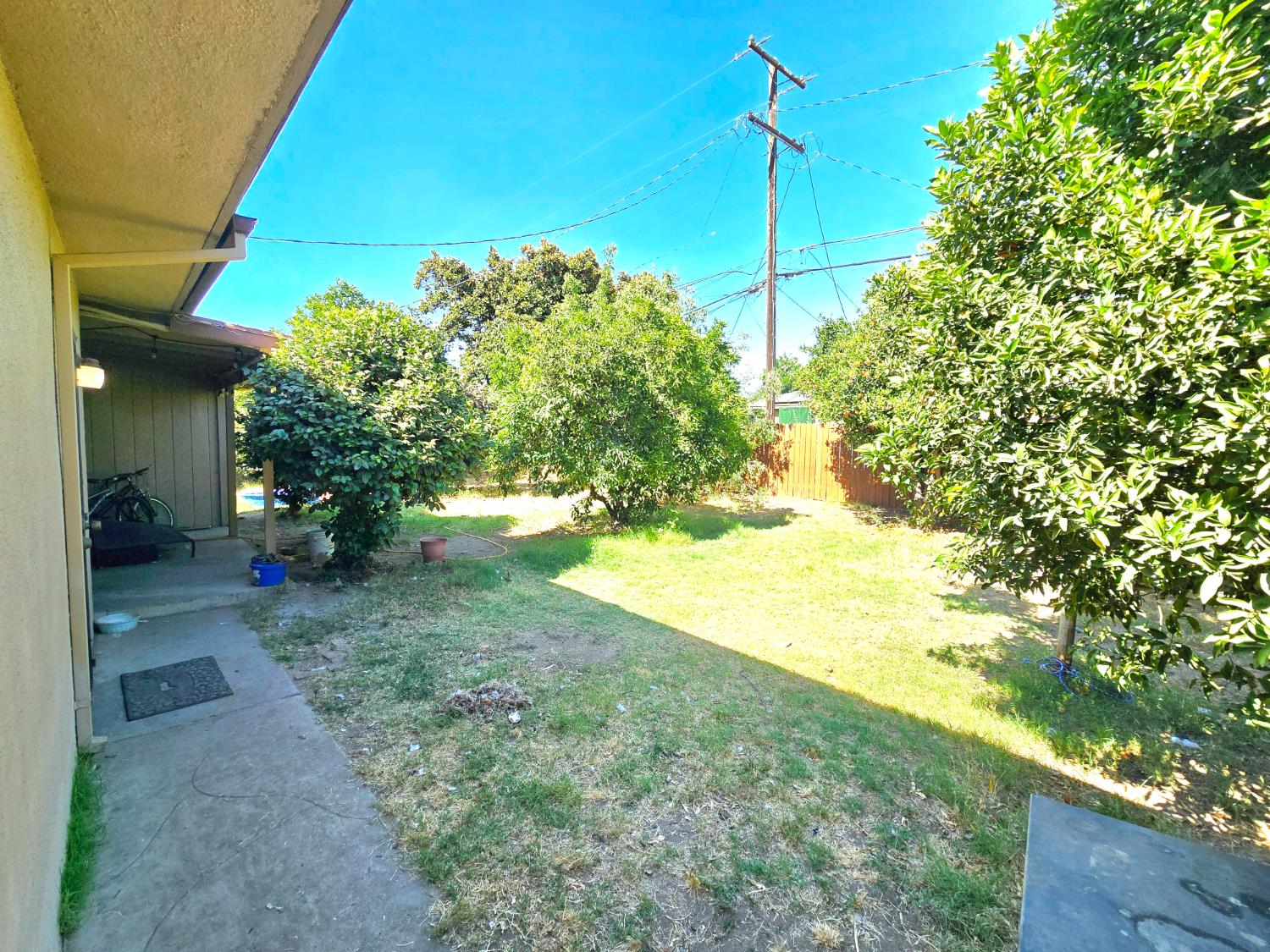 2846 Cedar, Fresno, CA 93703