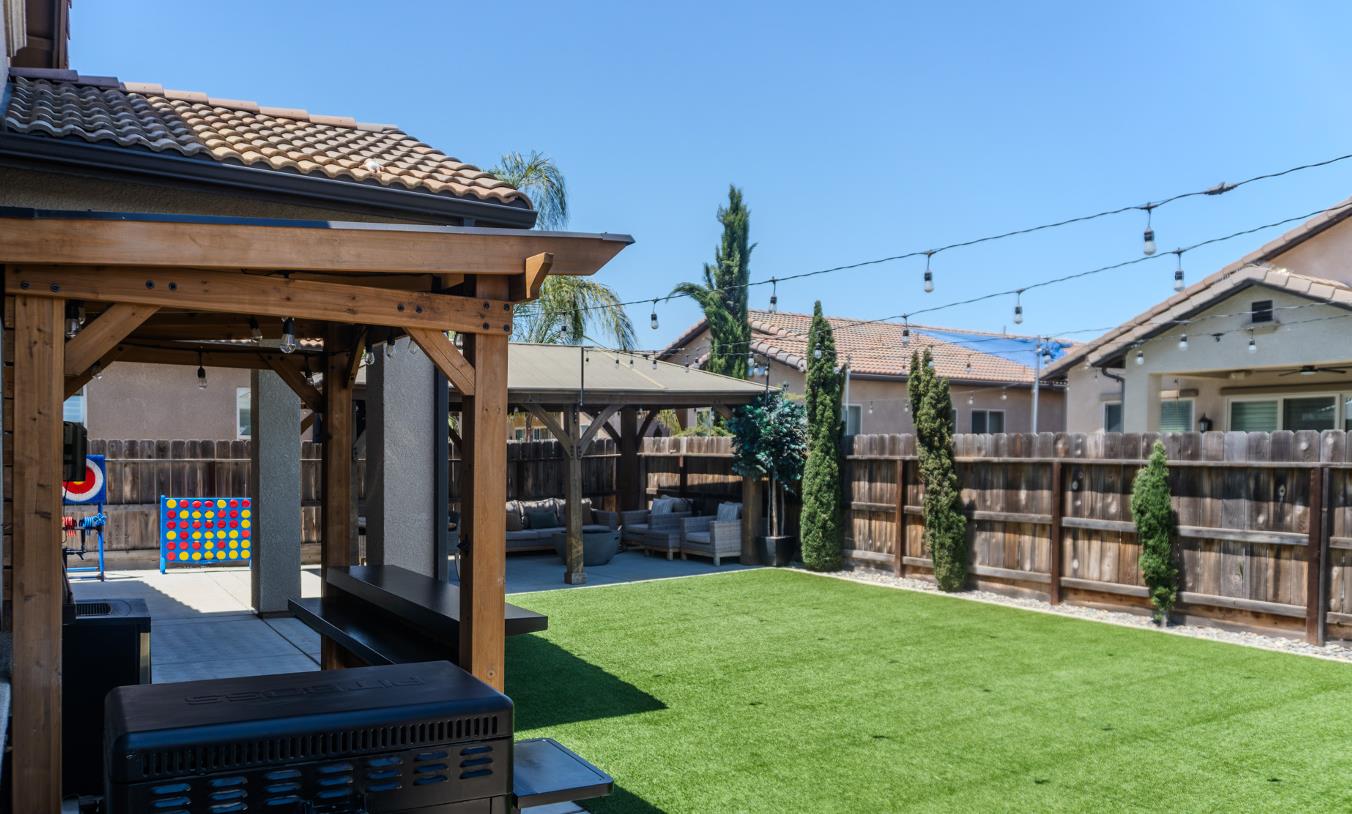 6572 W Stuart Ave, Fresno, CA 93723
