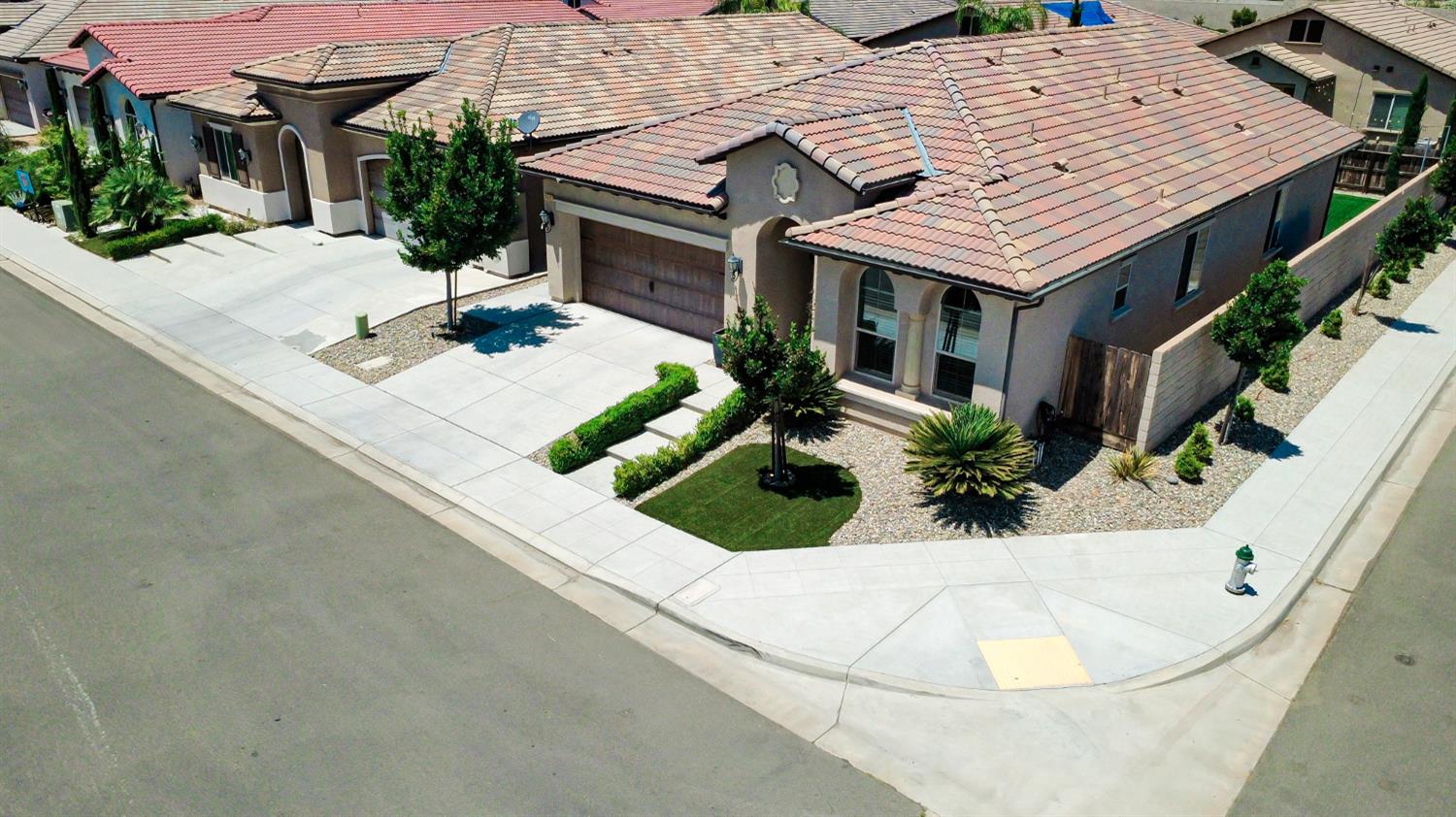 6572 W Stuart Ave, Fresno, CA 93723