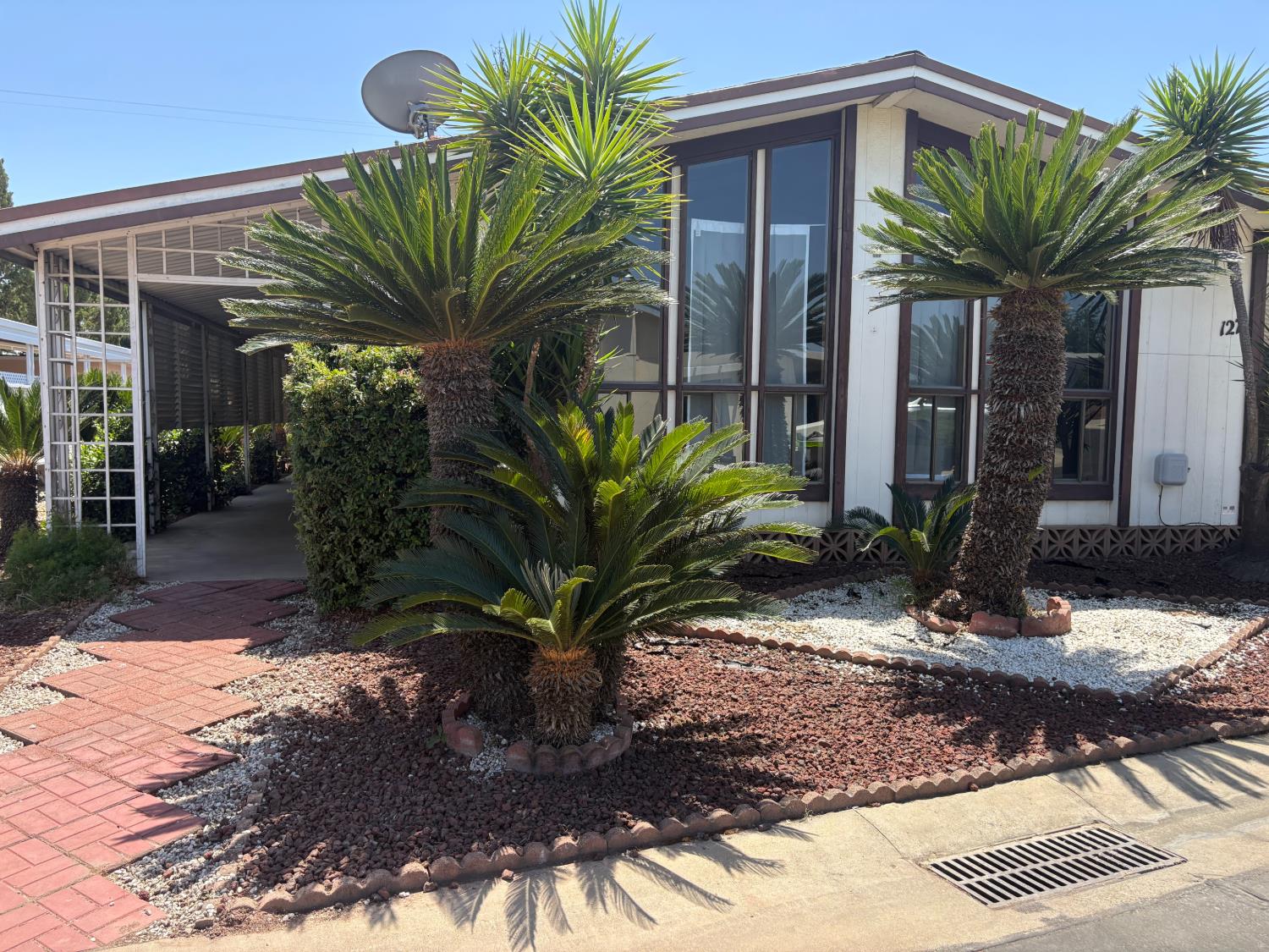 1300 W Olson Ave #127, Reedley, CA 93654