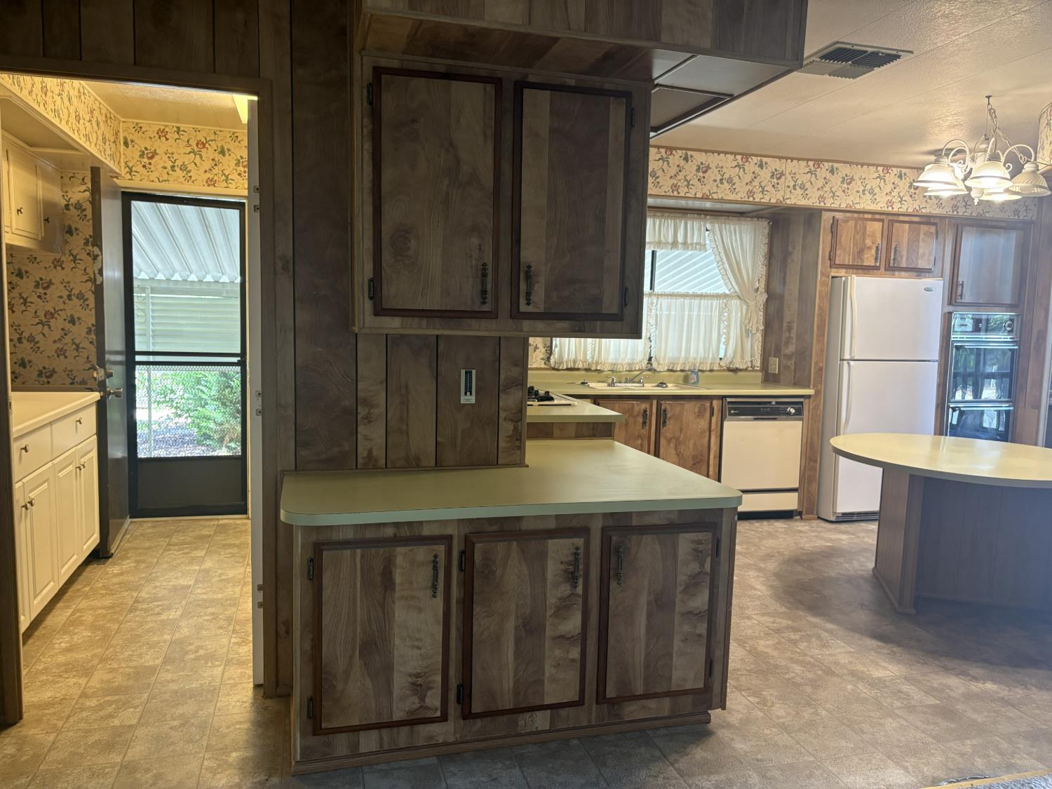 1300 W Olson Ave #127, Reedley, CA 93654