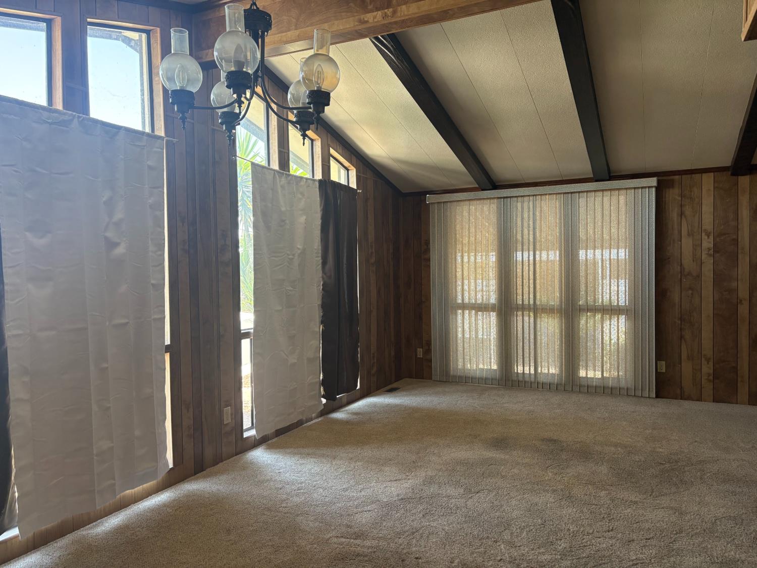 1300 W Olson Ave #127, Reedley, CA 93654