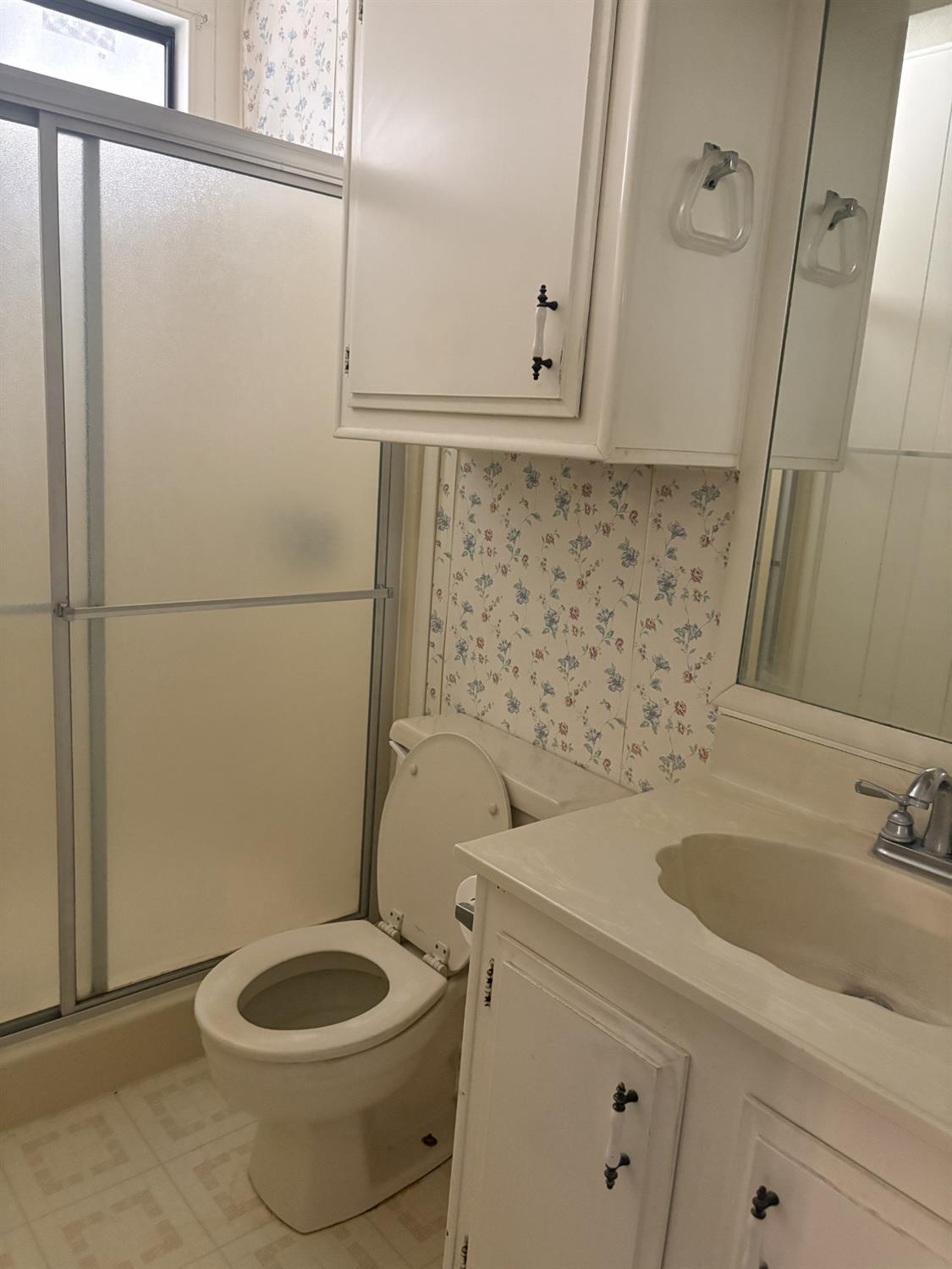 1300 W Olson Ave #127, Reedley, CA 93654