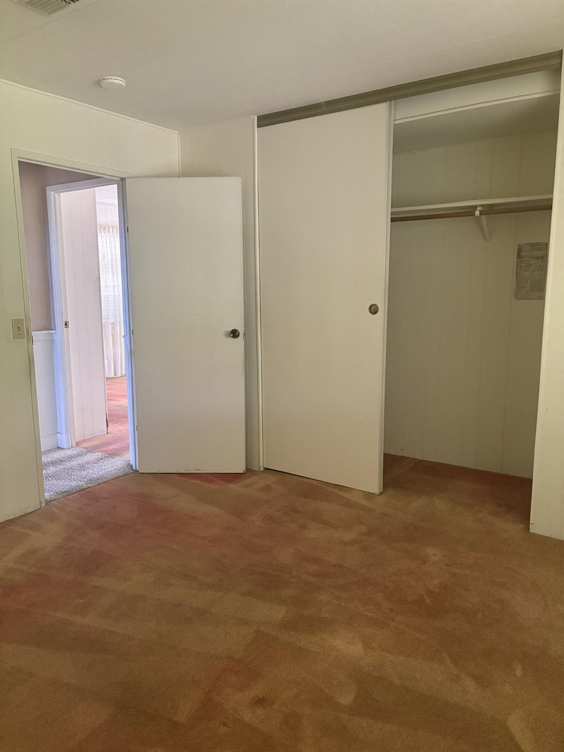 1300 W Olson Ave #127, Reedley, CA 93654