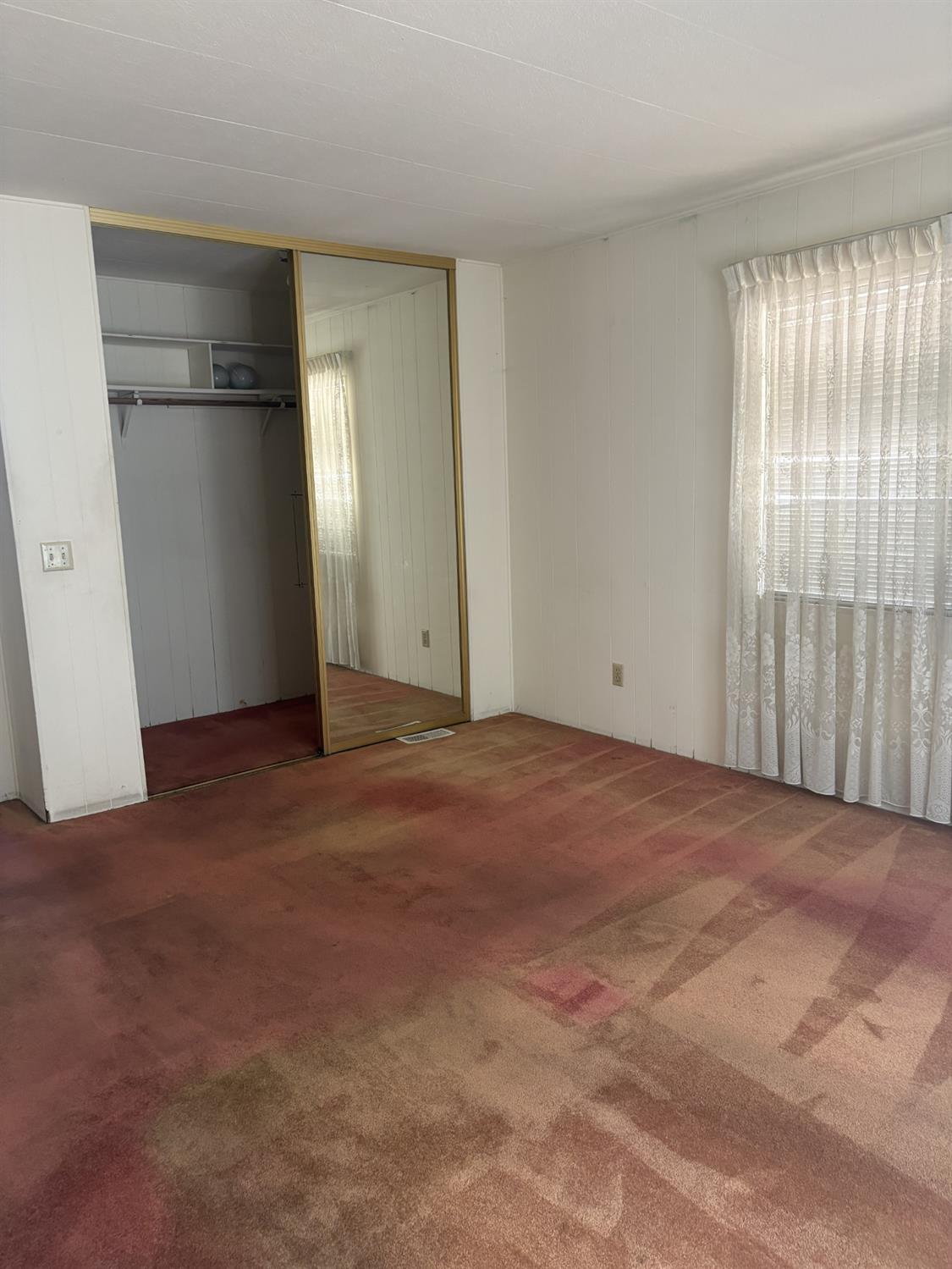 1300 W Olson Ave #127, Reedley, CA 93654