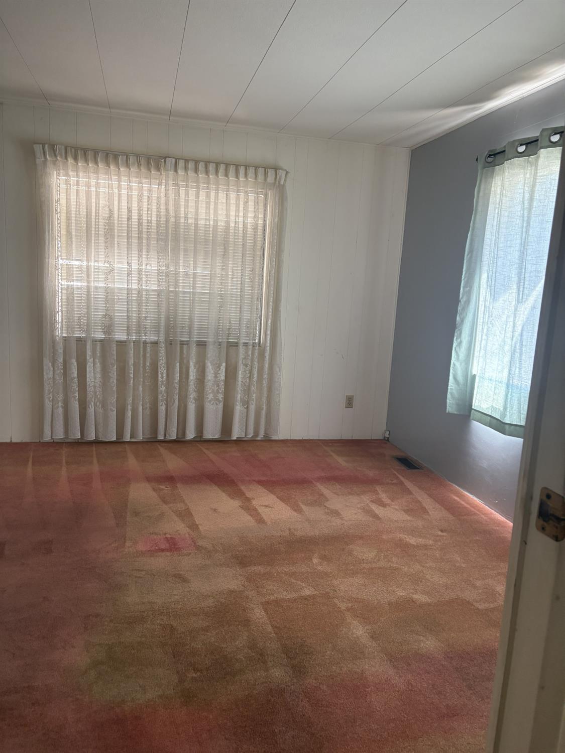 1300 W Olson Ave #127, Reedley, CA 93654