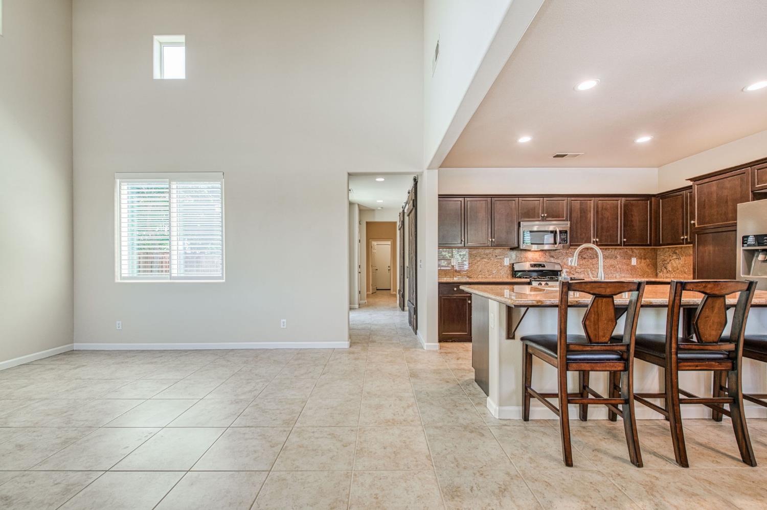 4122 Heritage Ave, Clovis, CA 93619