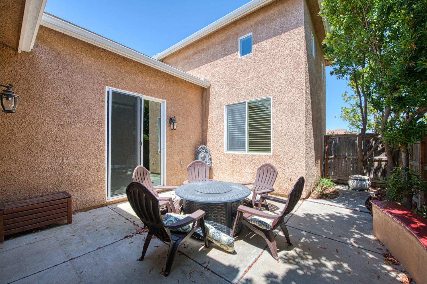 4122 Heritage Ave, Clovis, CA 93619