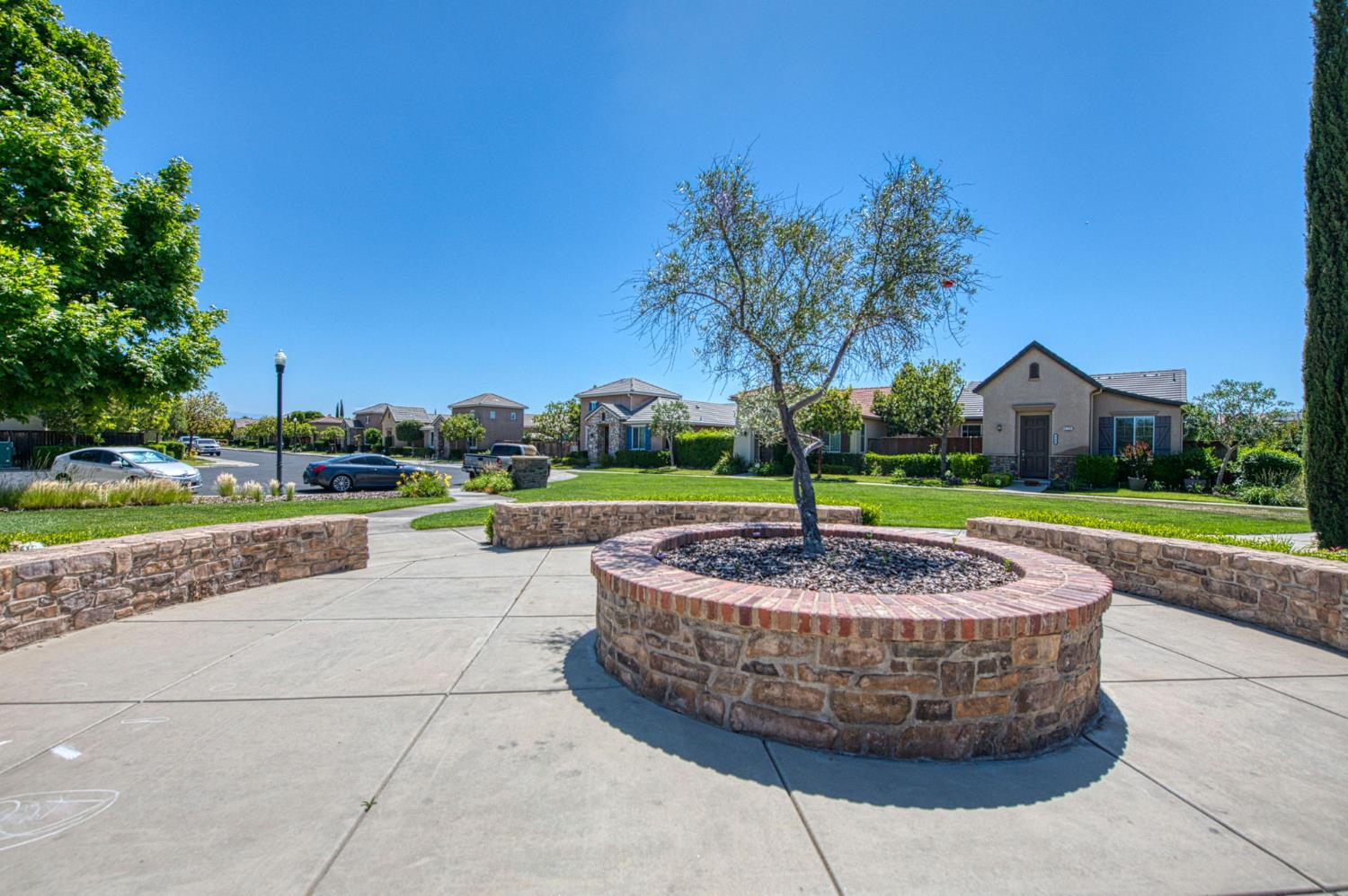 4122 Heritage Ave, Clovis, CA 93619