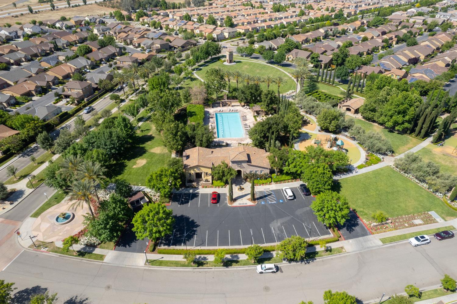 4122 Heritage Ave, Clovis, CA 93619