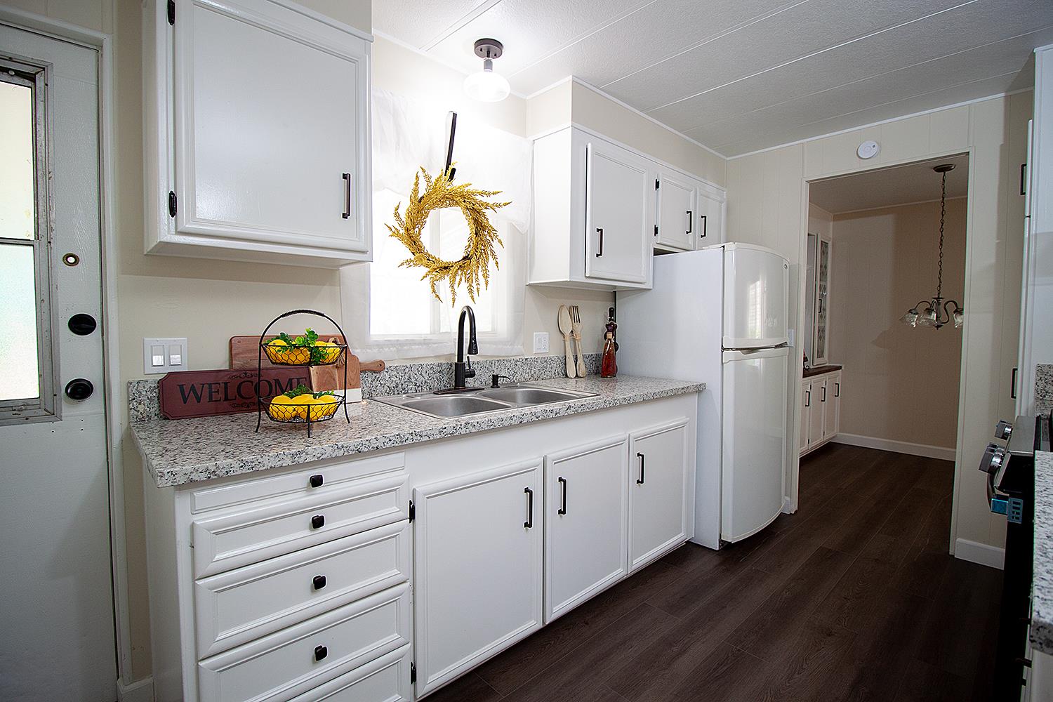 221 W Herndon Ave #113, Fresno, CA 93650