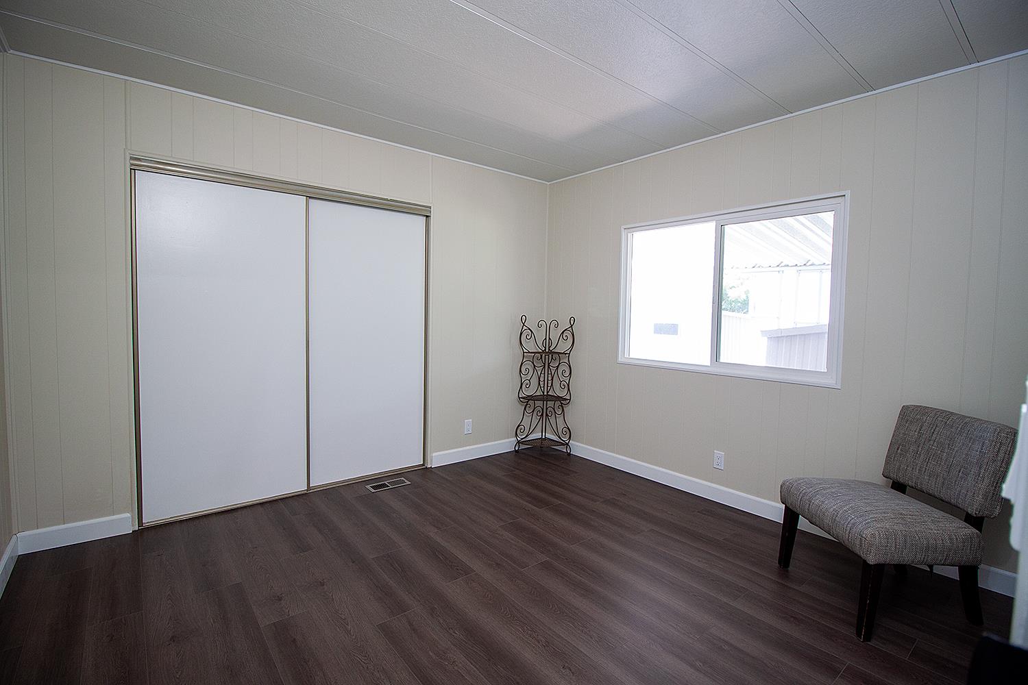221 W Herndon Ave #113, Fresno, CA 93650