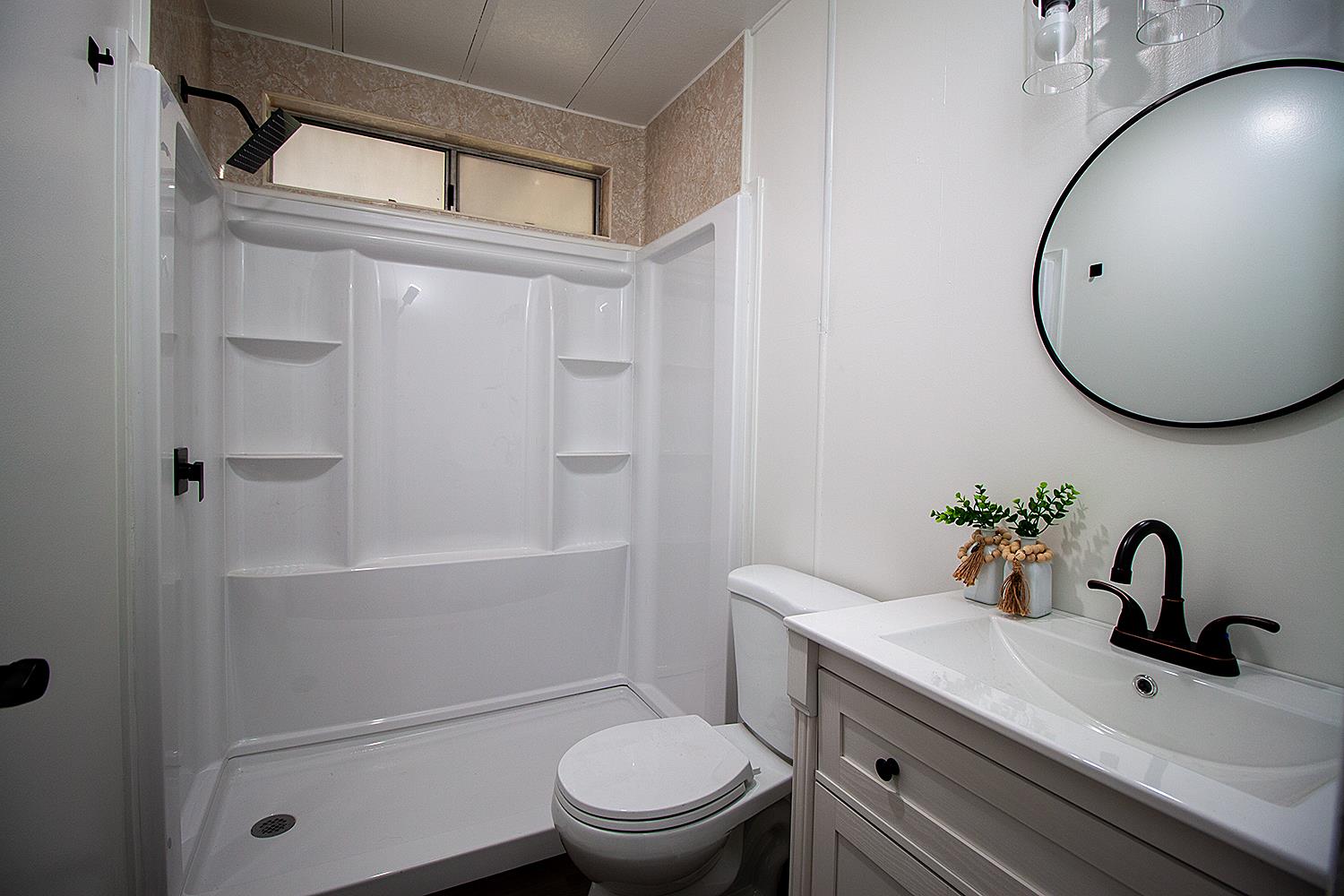 221 W Herndon Ave #113, Fresno, CA 93650