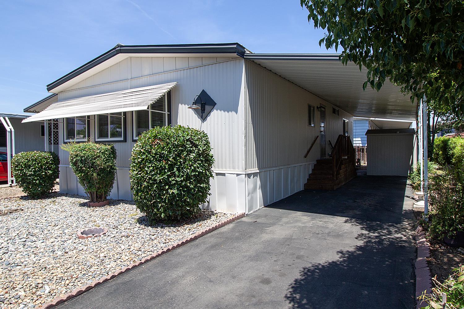 221 W Herndon Ave #113, Fresno, CA 93650