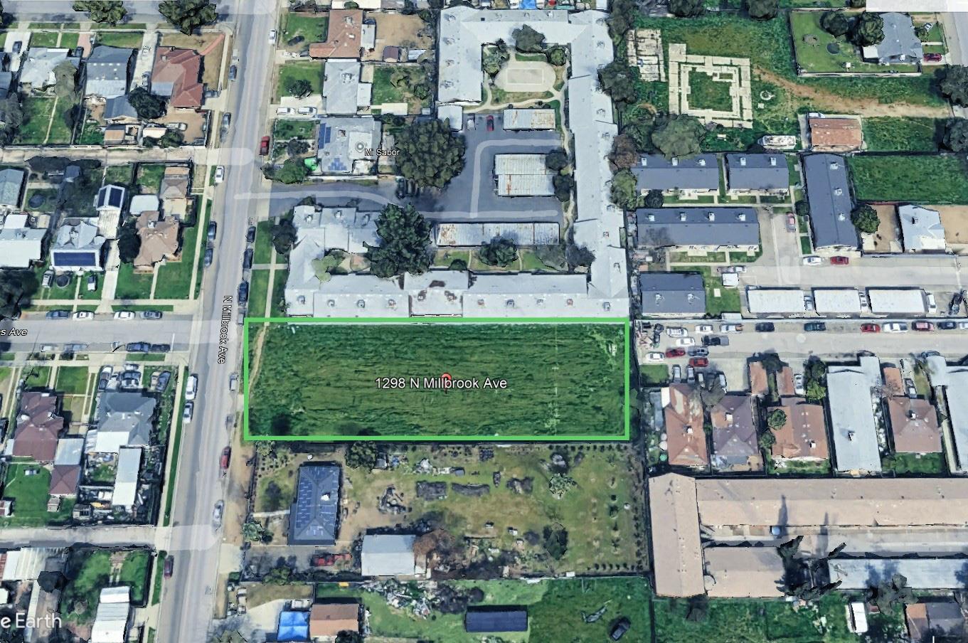 1298 N Millbrook Ave, Fresno, CA 93703